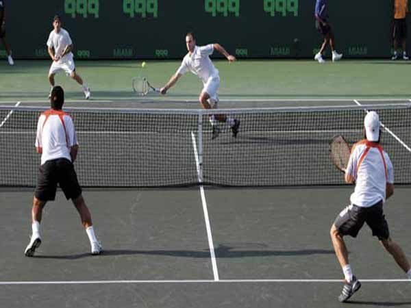 Những chiến thuật đánh đôi tennis hiệu quả