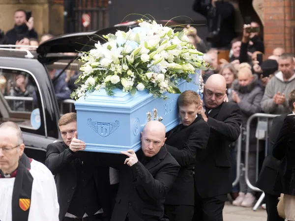 Khám phá nằm mơ thấy đi đám ma là điềm gì, tốt hay xấu?