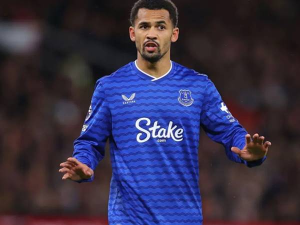 Tin Everton: Iliman Ndiaye lọt tầm ngắm bộ ba ông lớn EPL