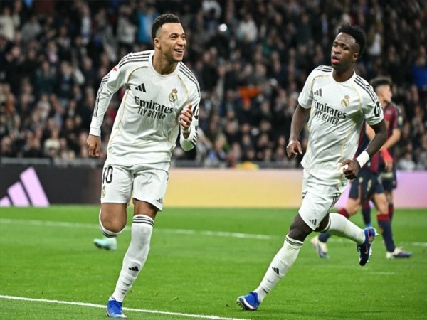 Tin TT: Mbappe lên tiếng bảo vệ Vinicius giữa áp lực tại Real